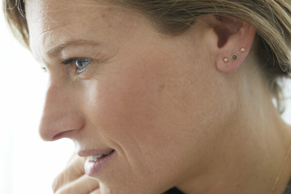 Boucles d'oreilles One en Or 18 carats – Image 4